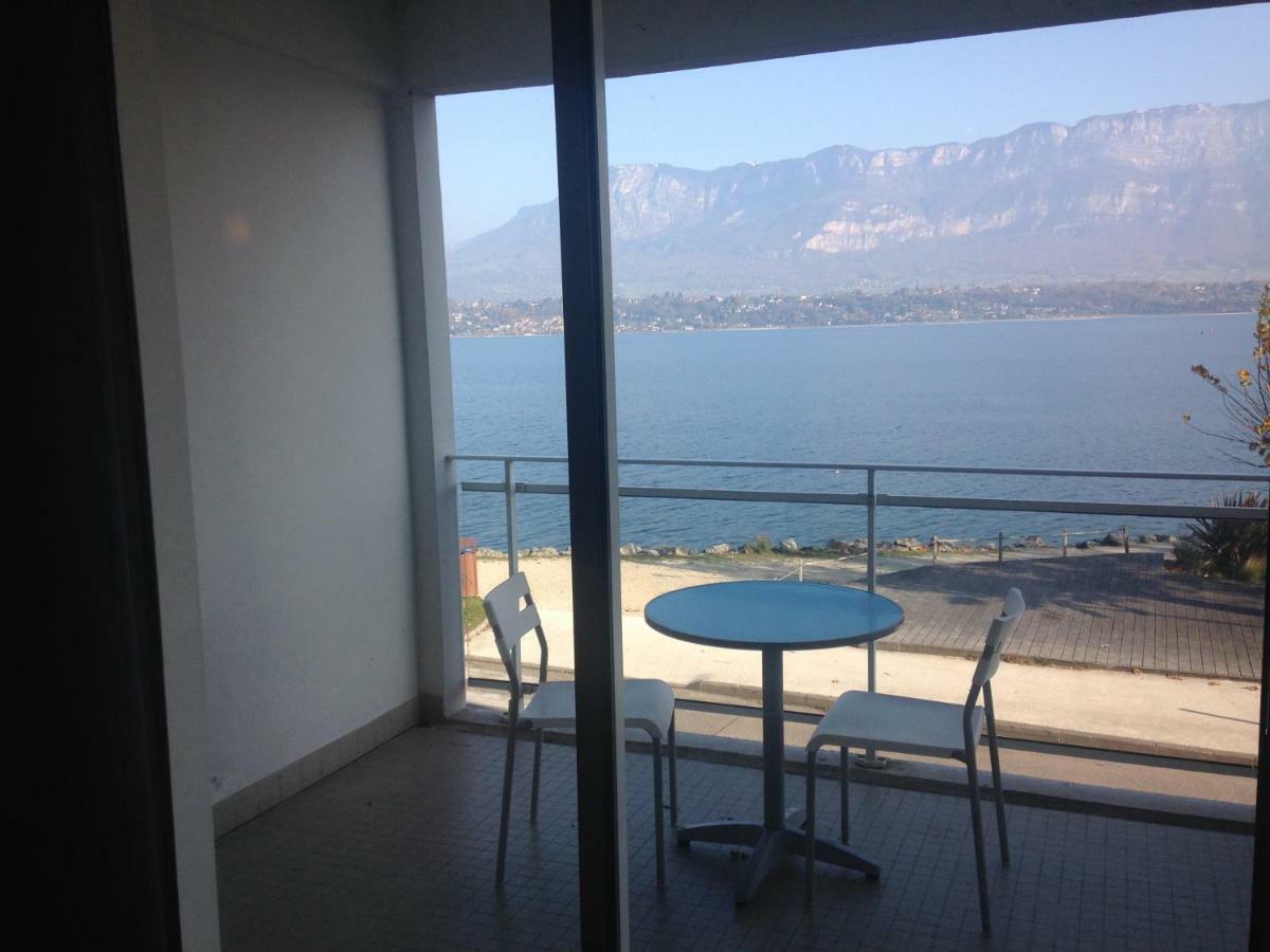 Pieds Dans L'Eau Au Lac Du Bourget Le Bourget-du-Lac Exterior foto